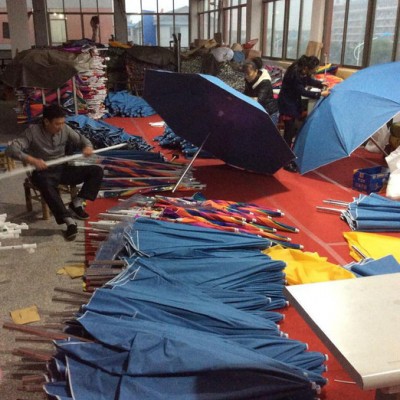 上海潇缘 外贸出口沙滩遮阳伞、铝管涤纶布棉帆布沙滩伞制作工厂 沙滩伞生产厂家