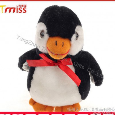 毛绒玩具定制 QQ企鹅公仔 带红色围巾带小企鹅 专业打样设计